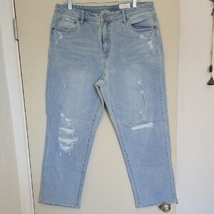 Time and Tru Boyfriend Relaxed Light Blue Jeans, Sz 18, NWT